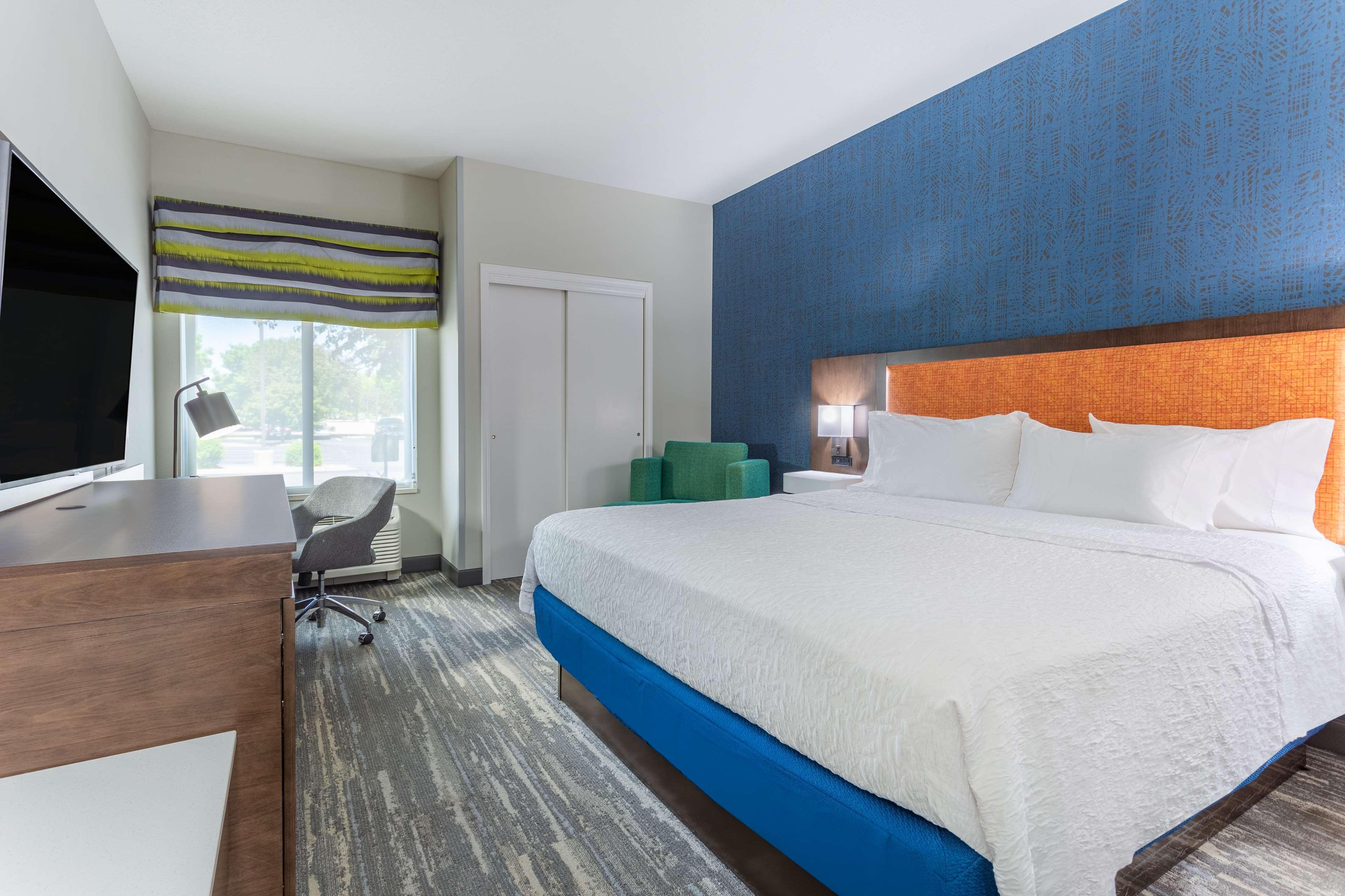 Hampton Sioux Falls Hayward Addition